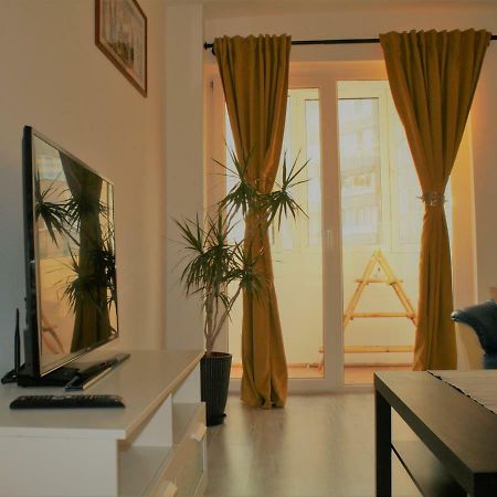 Casa Peterfi - Apartment With 3 Bedrooms And Spacious Living Room Târgu-Mureş 外观 照片